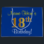 Bolsa De Regalo Grande Elegante, Azul, Faux Gold 18th Birthday   Nombre<br><div class="desc">Este sencillo y elegante diseño de bolsos de regalo de cumpleaños incluye un mensaje personalizado como "¡Nombra al 18º cumpleaños!" (con el "18º" con un aspecto de color falso/imitación de oro) en un fondo de color azul. El nombre se encuentra en un texto similar a un guión, de color amarillo,...</div>