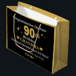 Bolsa De Regalo Grande Elegante Black & Gold Stars 90th Birthday Grandma<br><div class="desc">Un elegante color negro y Purpurina dorado Corazón y Estrellas "90th Birthday" desea un gran diseño de bolsa de regalo para cualquier edad. Puede agregar fácilmente el nombre y cambiar la fecha/texto según sea necesario. También puede cambiar el tipo de letra, el color de la fuente y el tamaño de...</div>