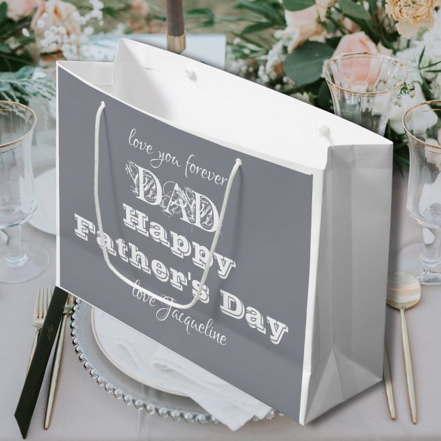 Bolsa De Regalo Grande Feliz Día del Padre - Nombre personalizado Gris bl (Happy Fathers Day Dad. Custom Name Large  White & Gray Gift Bag. Elegance for a much loved father.)