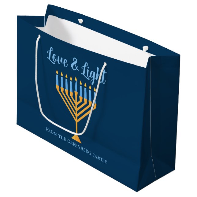 Bolsa De Regalo Grande Hanukkah Amor y Luz Menorah Personalizable Azul (Angulo Anverso)