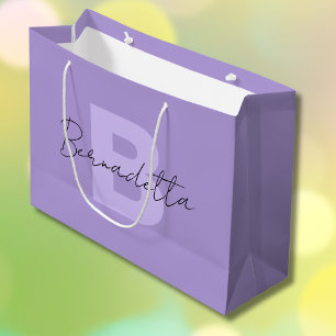 Bolsa De Regalo Grande Morado Pastel   Elegante Nombre a Mano con Letra C