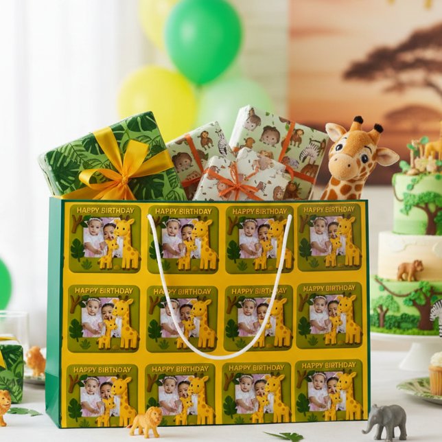 Bolsa De Regalo Grande Personalizable de foto de cumpleaños de Cute Giraf (Subido por el creador)