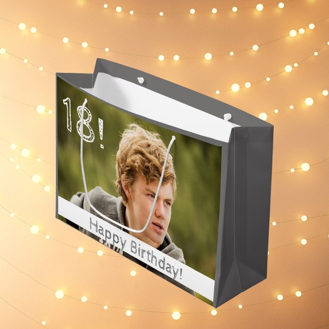 Bolsa De Regalo Grande personalizado de 18 años, chico de la foto (Subido por el creador)