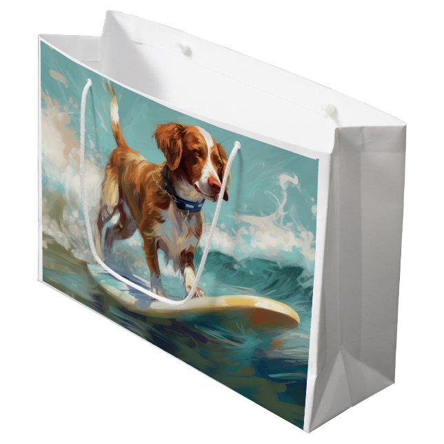Bolsa De Regalo Grande Pintura de surf en la playa de Brittany Spaniel (Angulo Anverso)