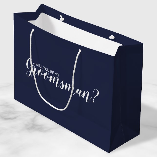 Bolsa De Regalo Grande ¿Serás Mi Groomsman? Azul de la Marina de Script M (Subido por el creador)