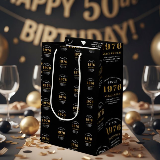 Bolsa De Regalo Mediana 50th Birthday 1976 Black Gold Chic Elegant (Born 1976 birthday gift bag. Background out of focus.)
