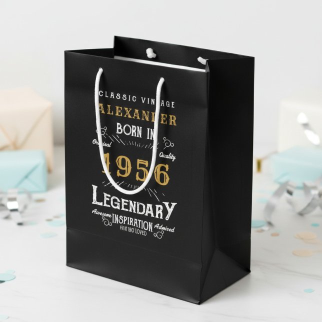 Bolsa De Regalo Mediana 70th Birthday 1956 Add Name Legend Black Gold (Born 1956 birthday gift bag. Background out of focus.)