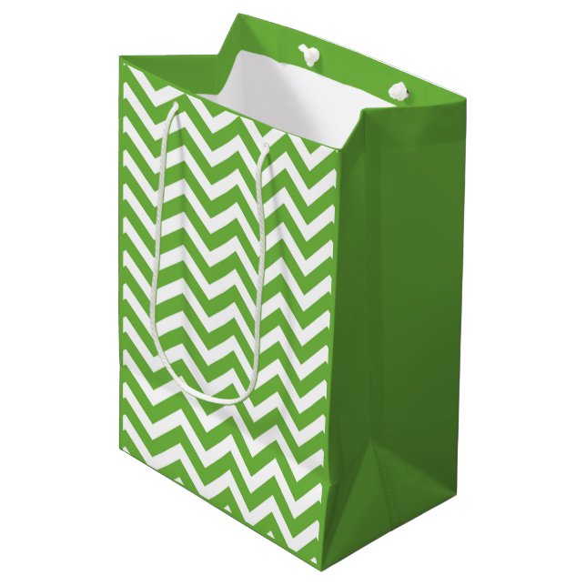 Bolsa De Regalo Mediana Boda Cumpleaños Verde Primavera y Chevron Blanco (Angulo Anverso)