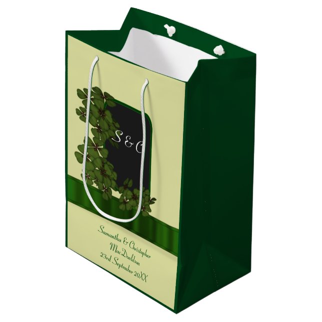 Bolsa De Regalo Mediana Boda personalizado de chamrock irlandés verde (Angulo Anverso)