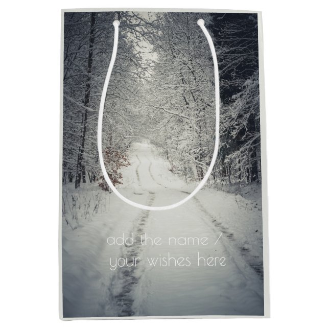 Bolsa De Regalo Mediana Camino por un bosque de invierno cubierto de nieve (Anverso)