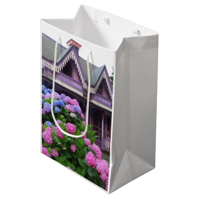 Bolsa De Regalo Mediana Casa victoriana morada - Viñedo de Martha (Angulo Anverso)