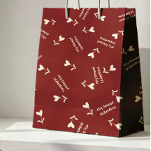 Corazones de escritura en crema sobre burgundy– Pa