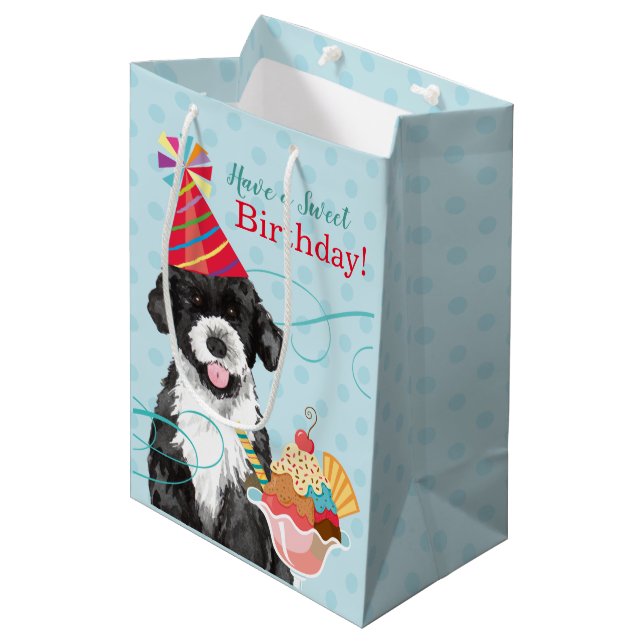 Bolsa De Regalo Mediana Dulce cumpleaños Perro de agua portugués (Angulo Anverso)