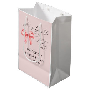 Bolsa De Regalo Mediana Ella está atando el lazo de lazo rosa Despedida de