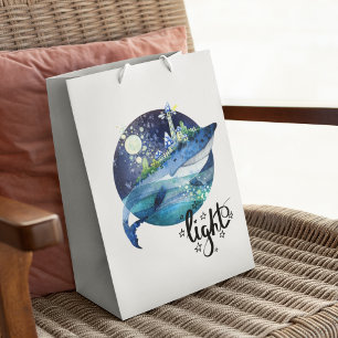 Bolsa De Regalo Mediana Faro En La Parte Posterior De Una Ballena