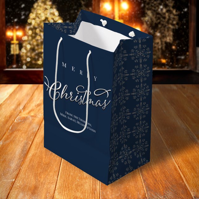 Bolsa De Regalo Mediana Feliz Navidad caligrafía marina copo de nieve azul (Merry Christmas holiday snowflake pattern silver calligraphy script gift bag)