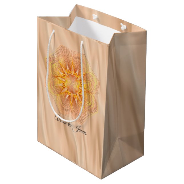 Bolsa De Regalo Mediana Floral Amarilla Y Naranja Mandela (Angulo reverso)