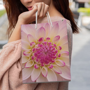 Bolsa De Regalo Mediana Foto de macro floral rosa Dahlia Petals