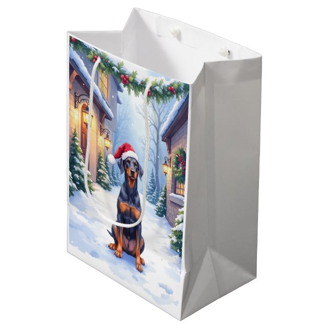 Bolsa De Regalo Mediana German Pinscher Snowy Courtyard Santa Hat (Angulo Anverso)
