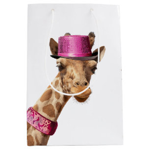 Bolsa De Regalo Mediana Giraffe en gorra rosa brillante