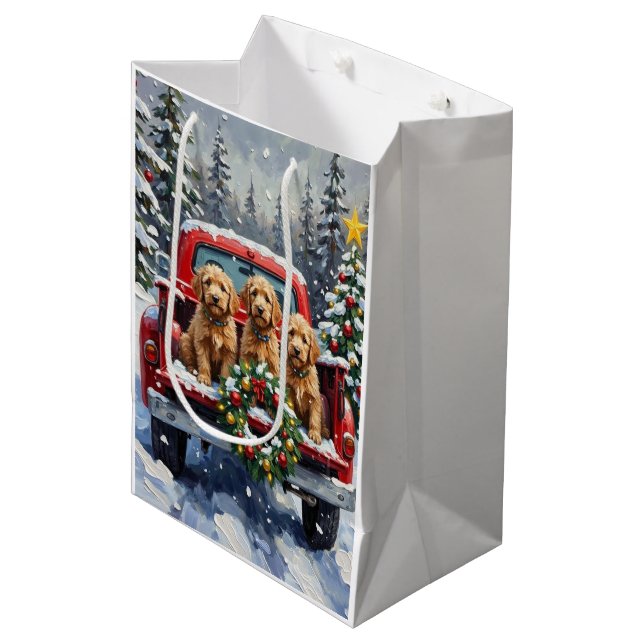 Bolsa De Regalo Mediana Goldendoodle Christmas Red Truck Holiday (Angulo Anverso)