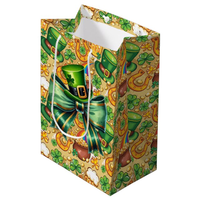 Bolsa De Regalo Mediana Gorra Y Monedas De Irlanda (Angulo Anverso)