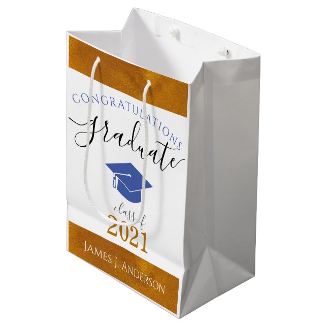Bolsa De Regalo Mediana Graduados personalizados Clase Año Azul/Oro (Angulo Anverso)