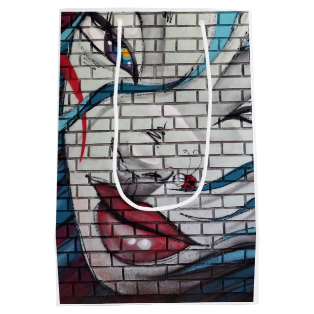 Bolsa De Regalo Mediana Graffiti Chica asiático (Reverso)