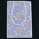 Bolsa De Regalo Mediana Hanukkah<br><div class="desc">Este diseño presenta un patrón clásico de repetición de elementos de Hanukkah en pasteles de bonito.</div>