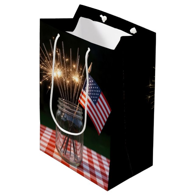 Bolsa De Regalo Mediana Happy Birthday Sparklers With American Flag (Angulo Anverso)