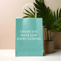 Humor Divertido bajo nivel de expectativas