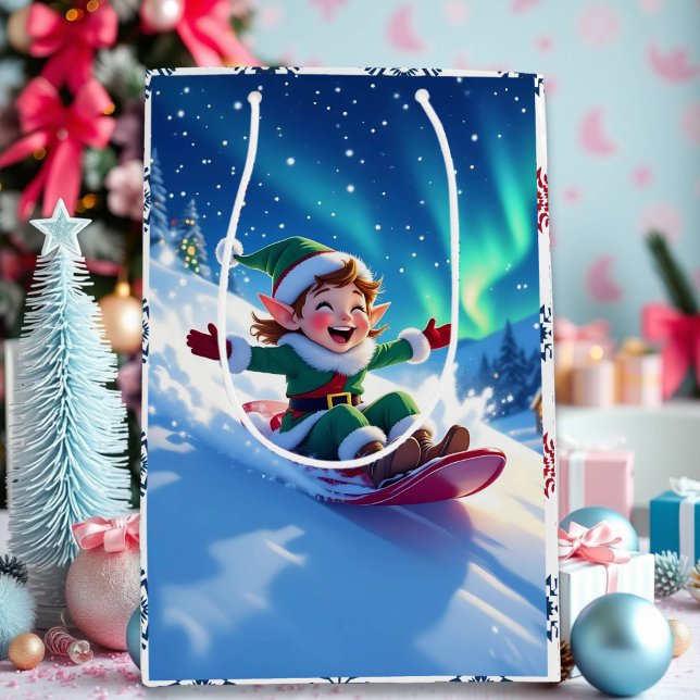 Bolsa De Regalo Mediana Joyful Christmas Elf Sledding  (Subido por el creador)