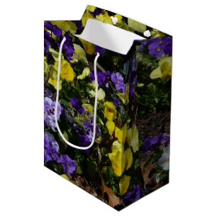 Bolsa De Regalo Mediana La ladera de los Pansies morado y amarillo