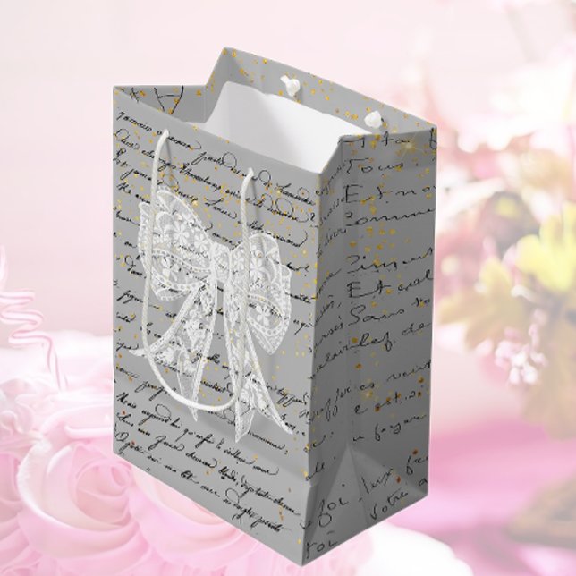 Bolsa de regalo mediana Lacey Bow (Subido por el creador)