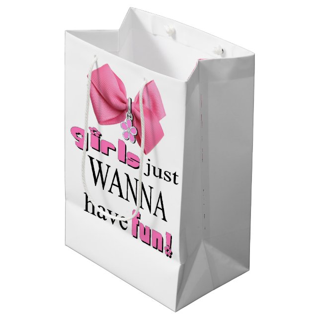 Bolsa De Regalo Mediana ¡Los chicas Solo Quieren Divertirse! (Angulo Anverso)
