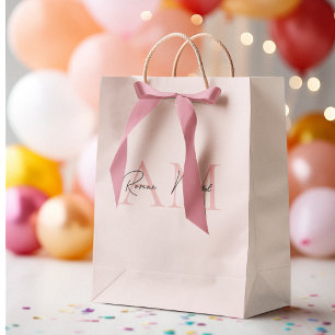 Bolsa De Regalo Mediana Monograma mínimo inicial y nombre Pastel rosa