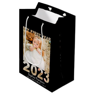 Bolsa De Regalo Mediana My First Year 2023 Modern Cutout Baby Photo Black
