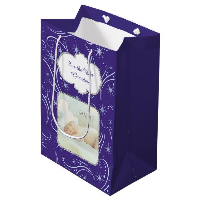 Bolsa De Regalo Mediana Navidades azules Swirl Grandparent Photo Template (Angulo Anverso)