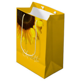 Bolsa De Regalo Mediana Nombre del Personalizable de girasol amarillo en v