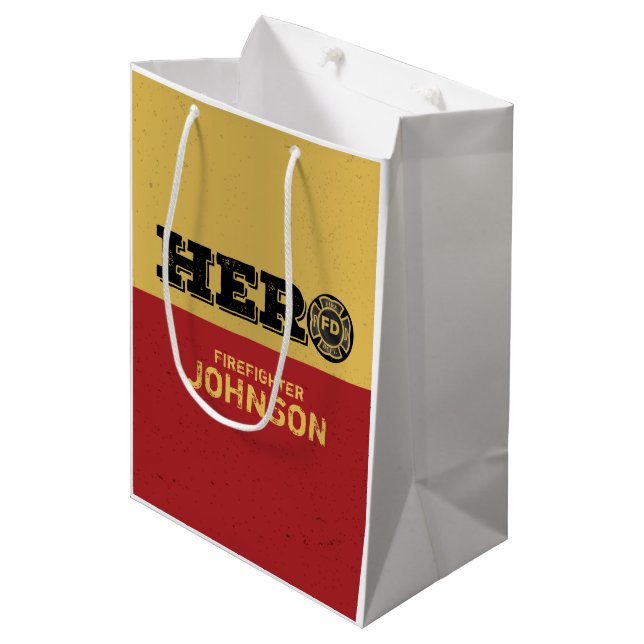 Bolsa De Regalo Mediana Nombre personalizado, héroe de bomberos (Angulo Anverso)