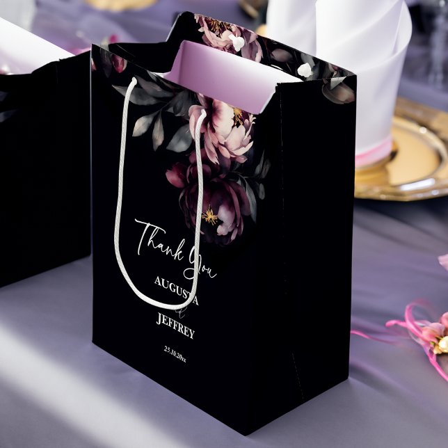 Bolsa De Regalo Mediana Oscuro moody noir elegantes peonías burgundy favor (Dark moody noir elegant burgundy peonies favor medium gift bag wedding welcome bag thank you bag)