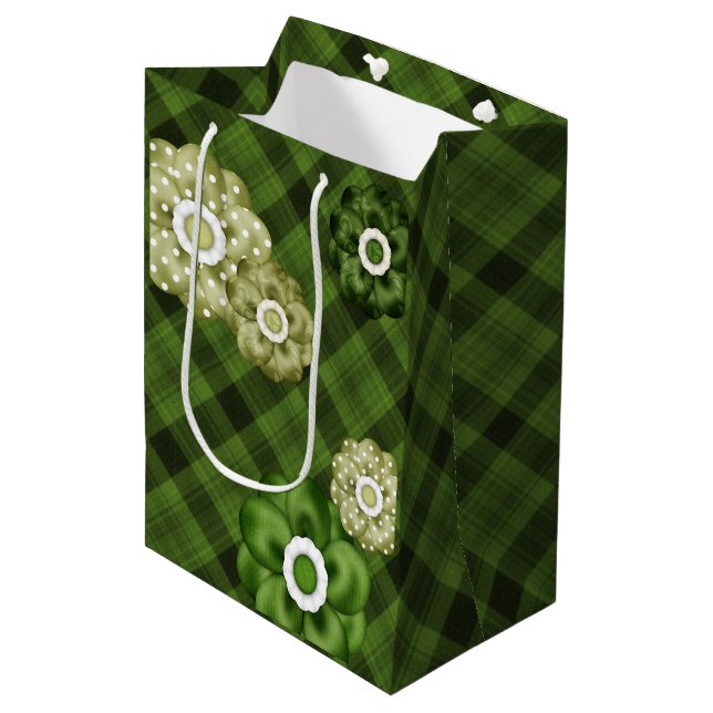 BOLSA DE REGALO MEDIANA PATRÓN DE PLAYA VERDE CON FLORES VERDES (Angulo Anverso)