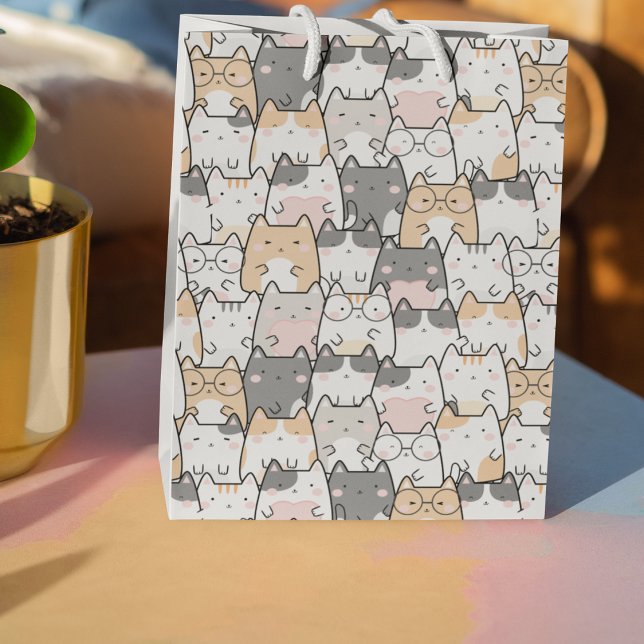 Bolsa De Regalo Mediana Patrón Kawaii de gatos sin mar (Seamless Kawaii Cute Cats Pattern Medium Gift Bag)
