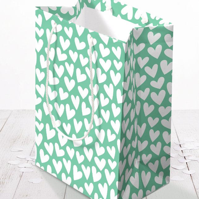 Bolsa De Regalo Mediana Pretty Love Heart Pattern Mint White Valentine (Subido por el creador)