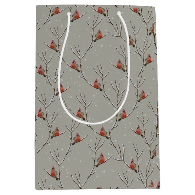 Bolsa De Regalo Mediana Red Cardinal Perched on a Tree Branch Gift Bag (Anverso)