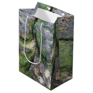 Bolsa De Regalo Mediana Rocas de la playa musgosas de jade verde Toowoon B