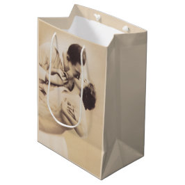 Bolsa De Regalo Mediana Romantic Love Couple Kissing vintage illustration