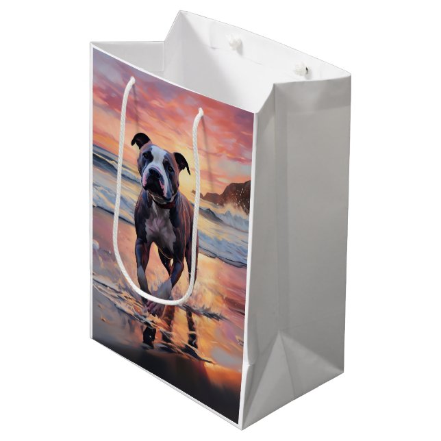 Bolsa De Regalo Mediana Sandy American Staffordshire Dog on Beach Sunset (Angulo Anverso)