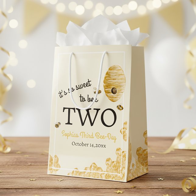 Bolsa De Regalo Mediana Sweet To Bee Two Second Birthday Bees Honeycomb (Subido por el creador)