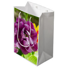 Tulipanes de Lilac en un día soleado